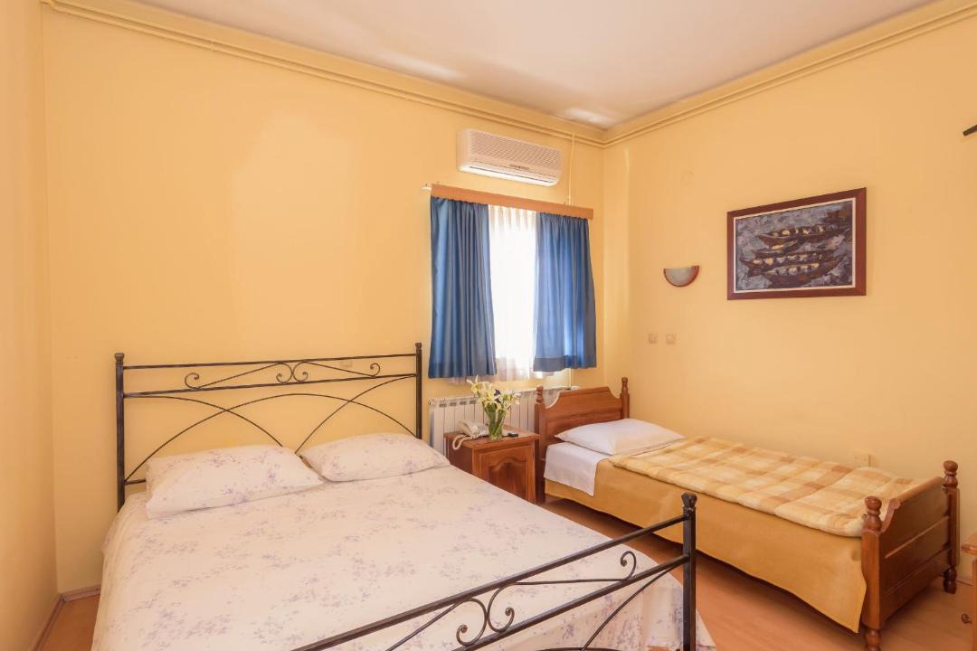 Photo of Bedroom in Vid