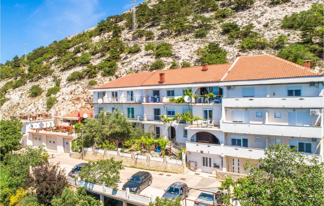 Photo of Others in Stara Baska