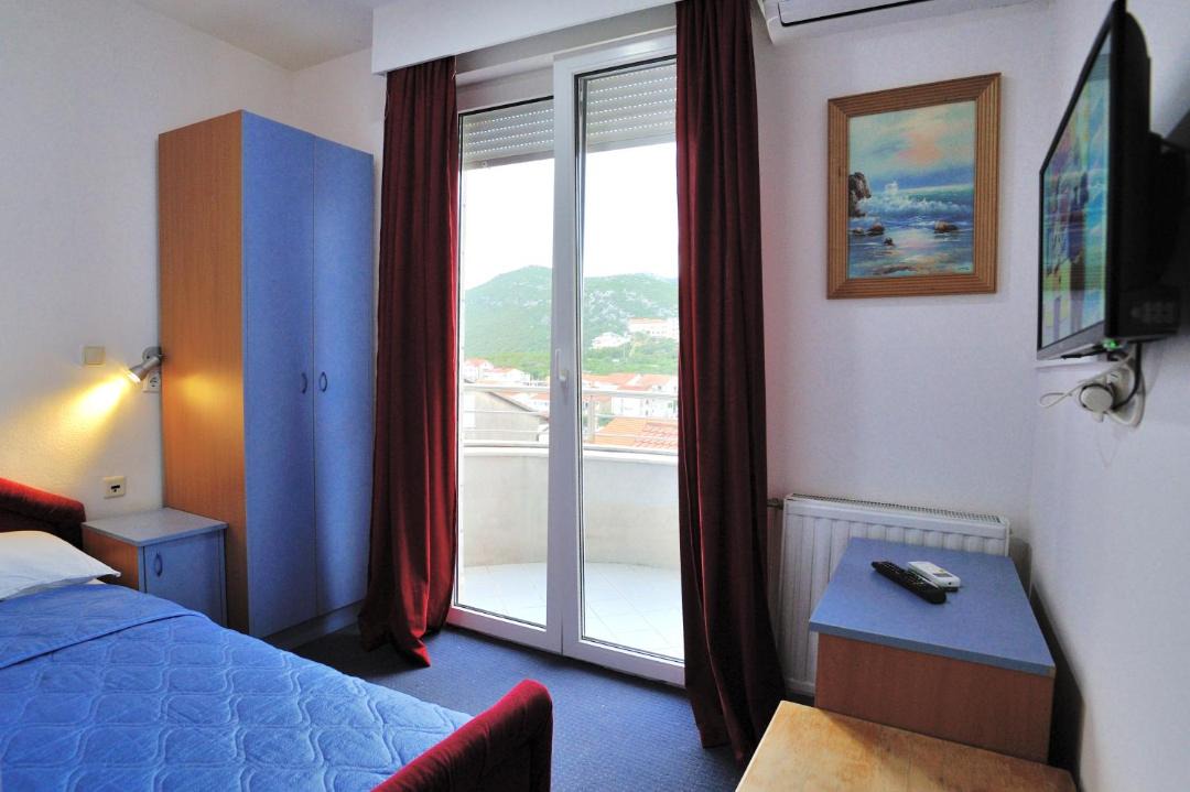 Photo of Others in Neum