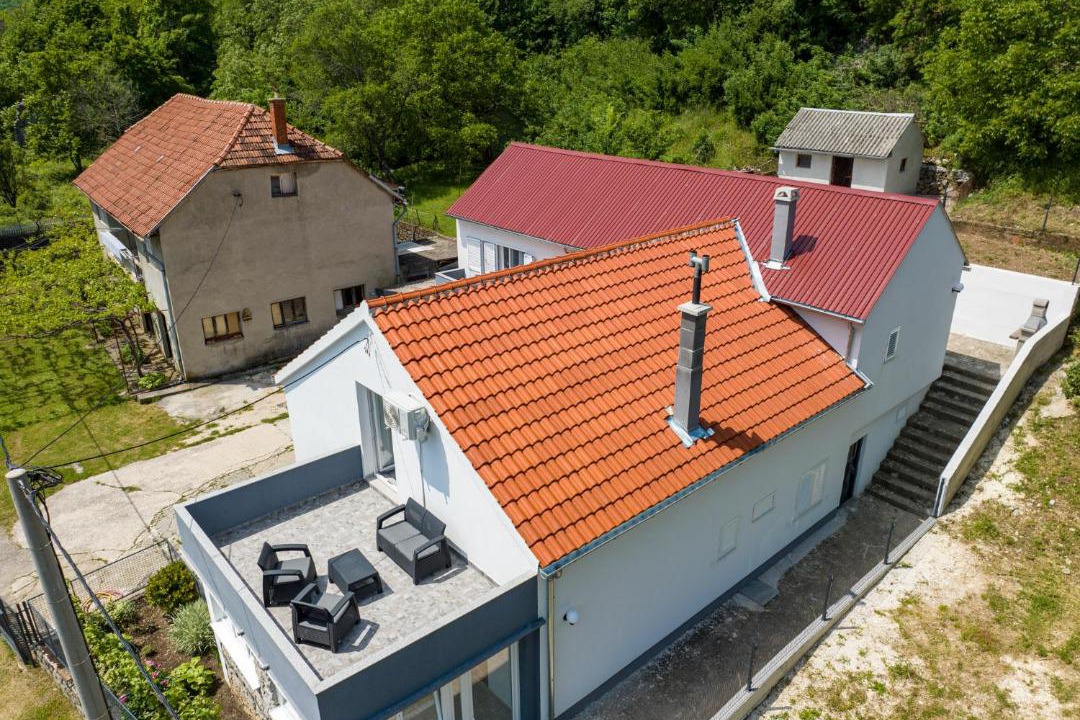 Photo of Buildings in Otocic Ravni Zakan