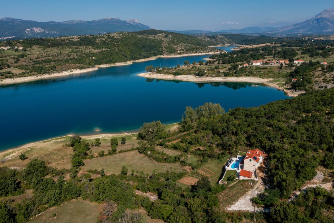 Photo of Others in Garjak