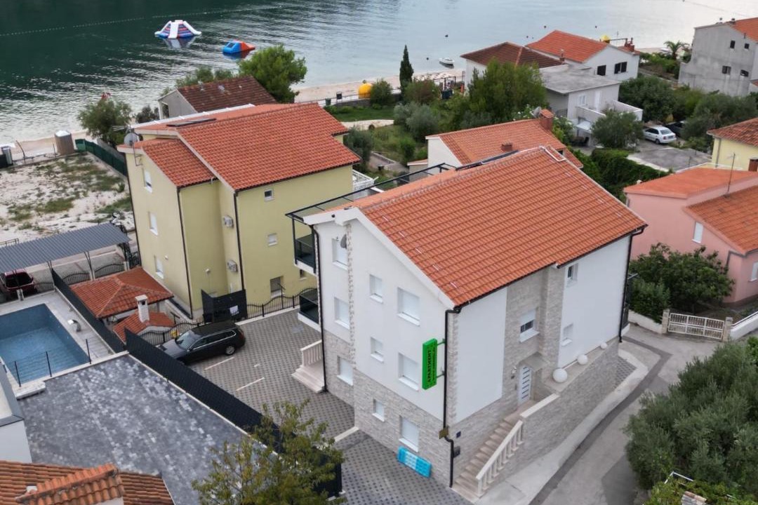 Photo of Others in Podglavica