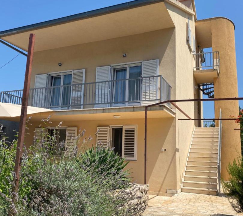 Photo of Buildings in Janjina
