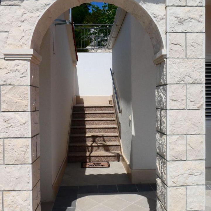Photo of Others in Ploce