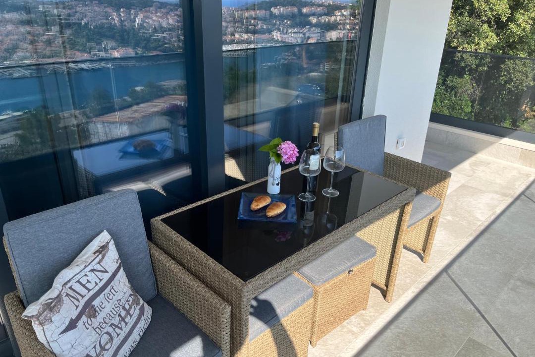 Photo of Patio Balcony in Gruz