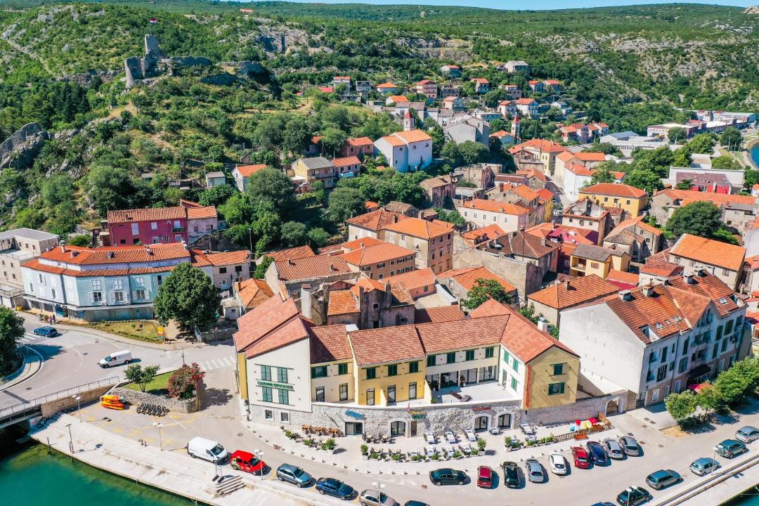 Photo of Buildings in Krusevo