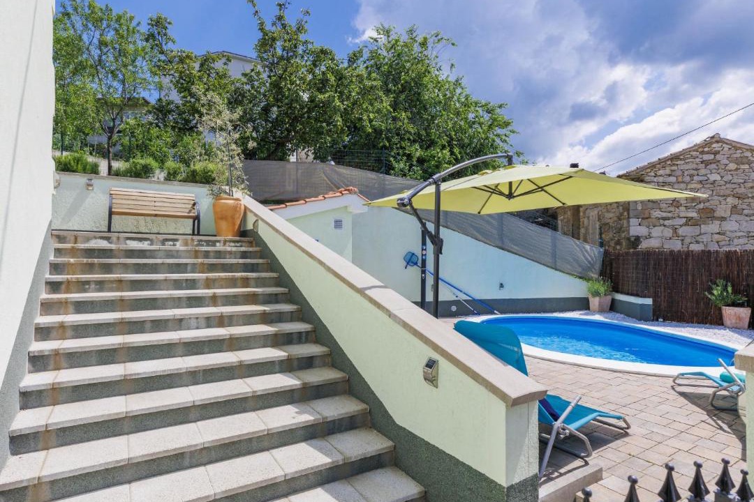 Photo of Patio Balcony in Grabri