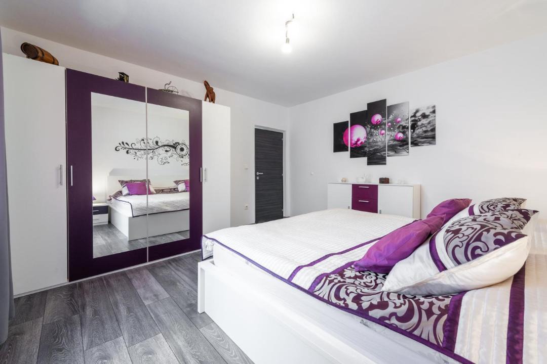 Photo of Bedroom in Plat