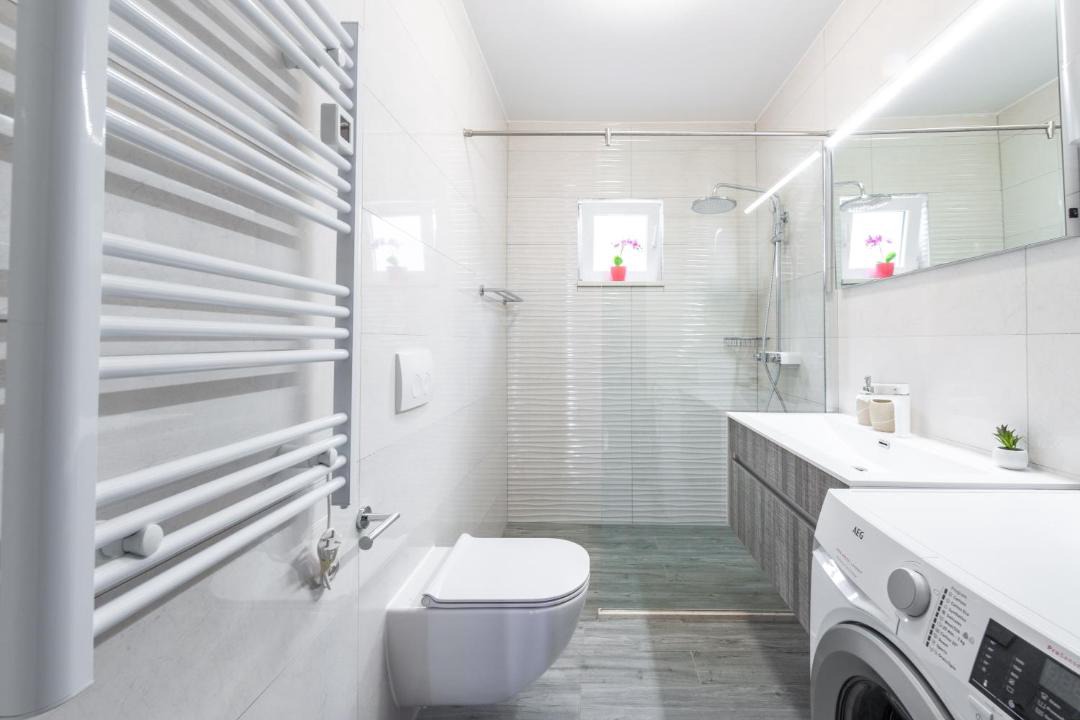 Photo of Bathroom in Plat