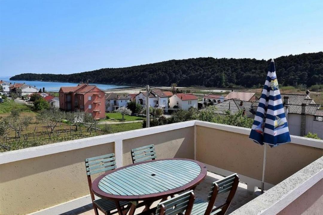 Photo of Patio Balcony in Suha Punta