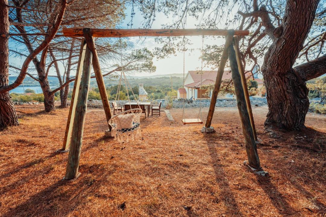 Photo of Others in Dragove