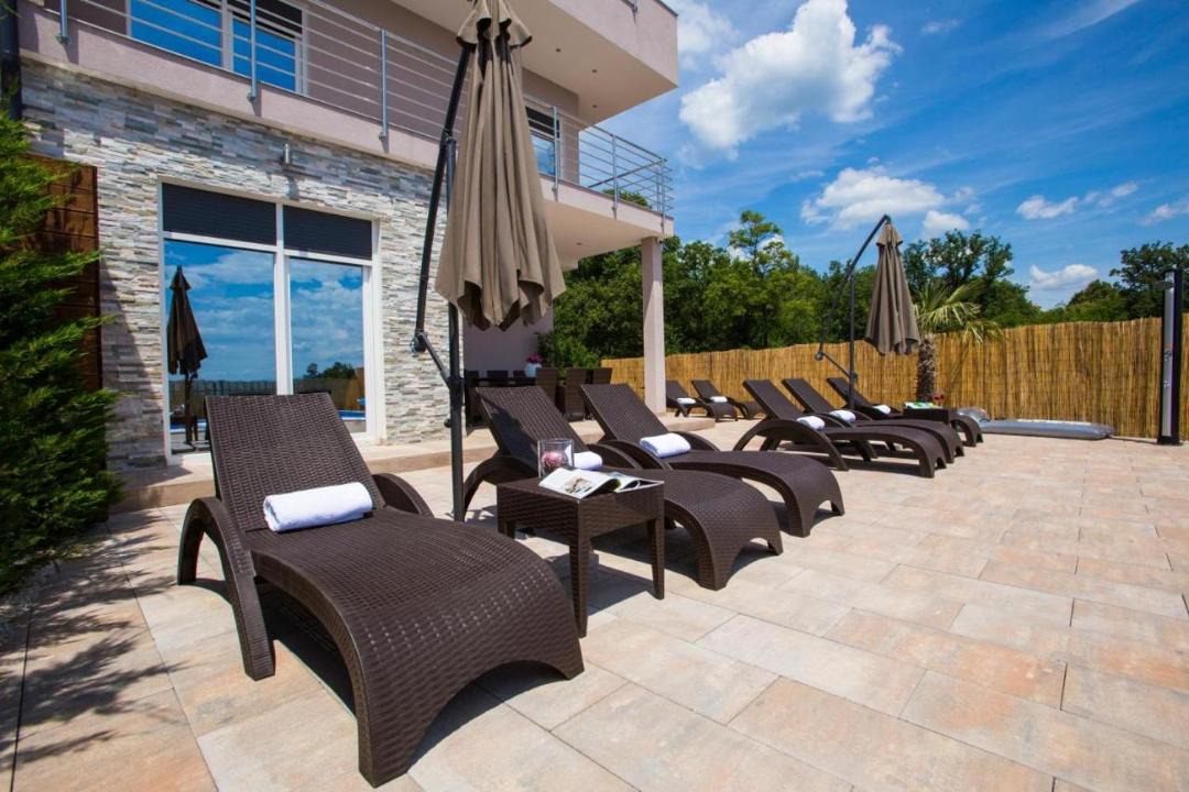 Photo of Patio Balcony in Mihotici