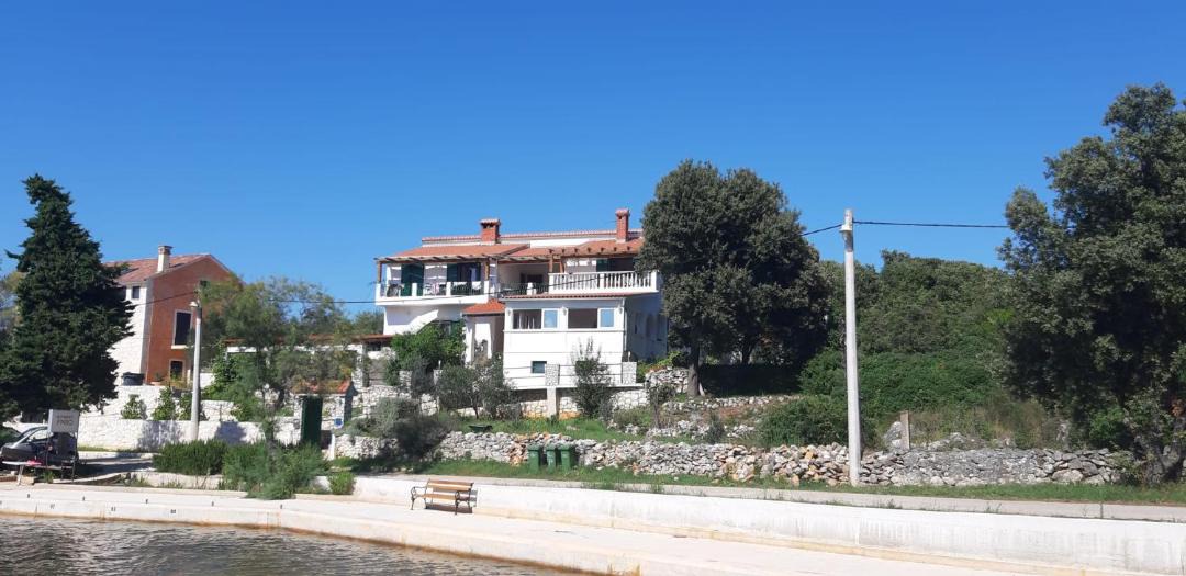 Photo of Others in Molat