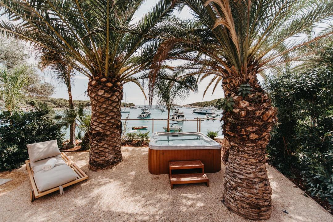 Photo of Others in Hvar