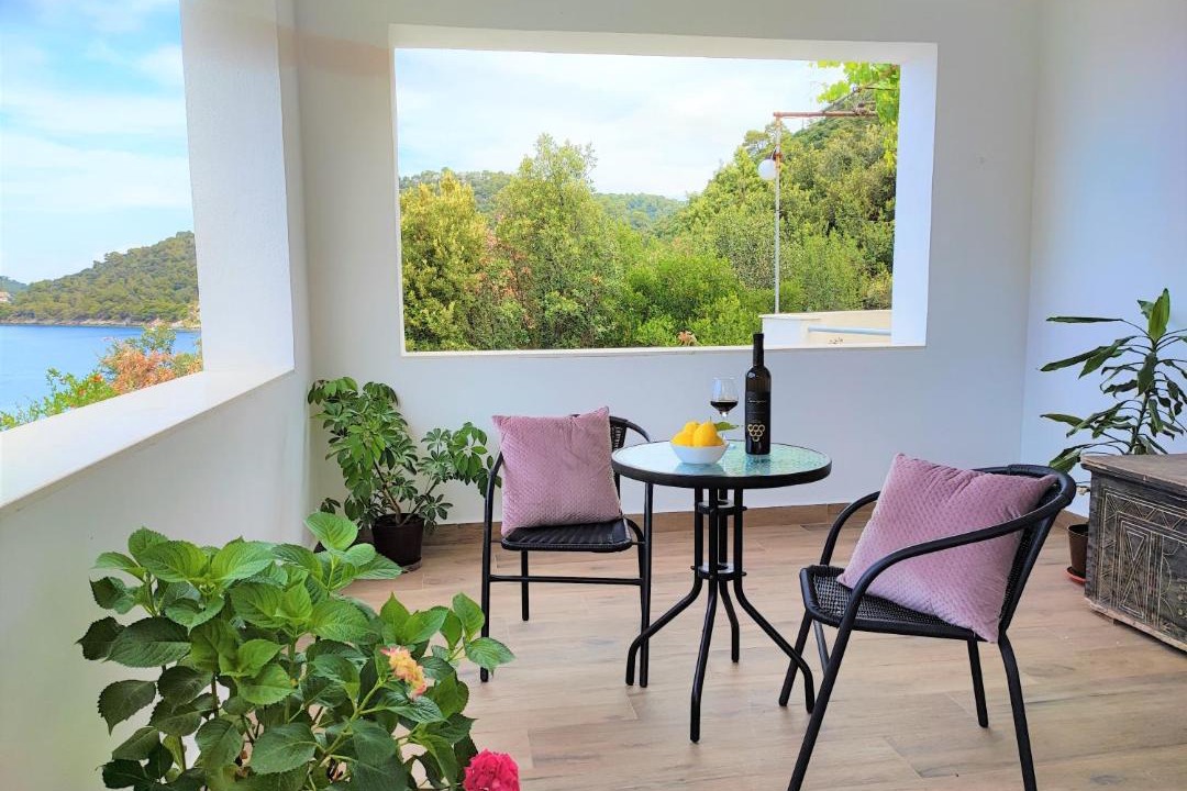 Photo of Patio Balcony in Ubli
