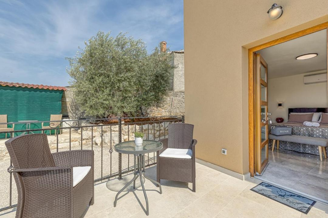 Photo of Patio Balcony in Musalez