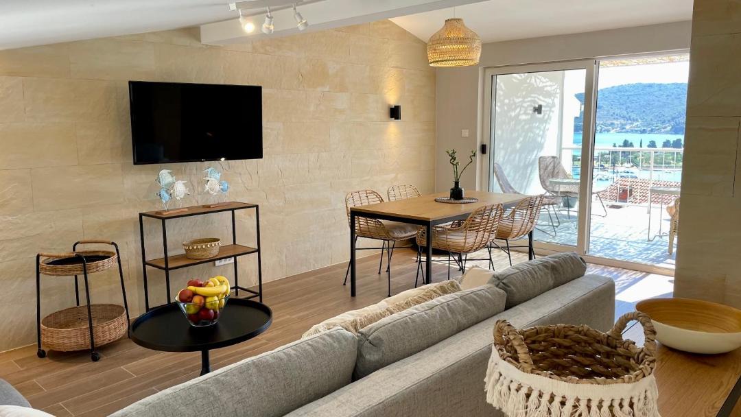 Photo of Livingroom in Cove Rogacic