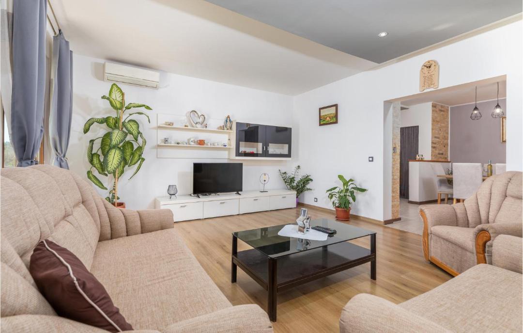 Photo of Livingroom in Kurili