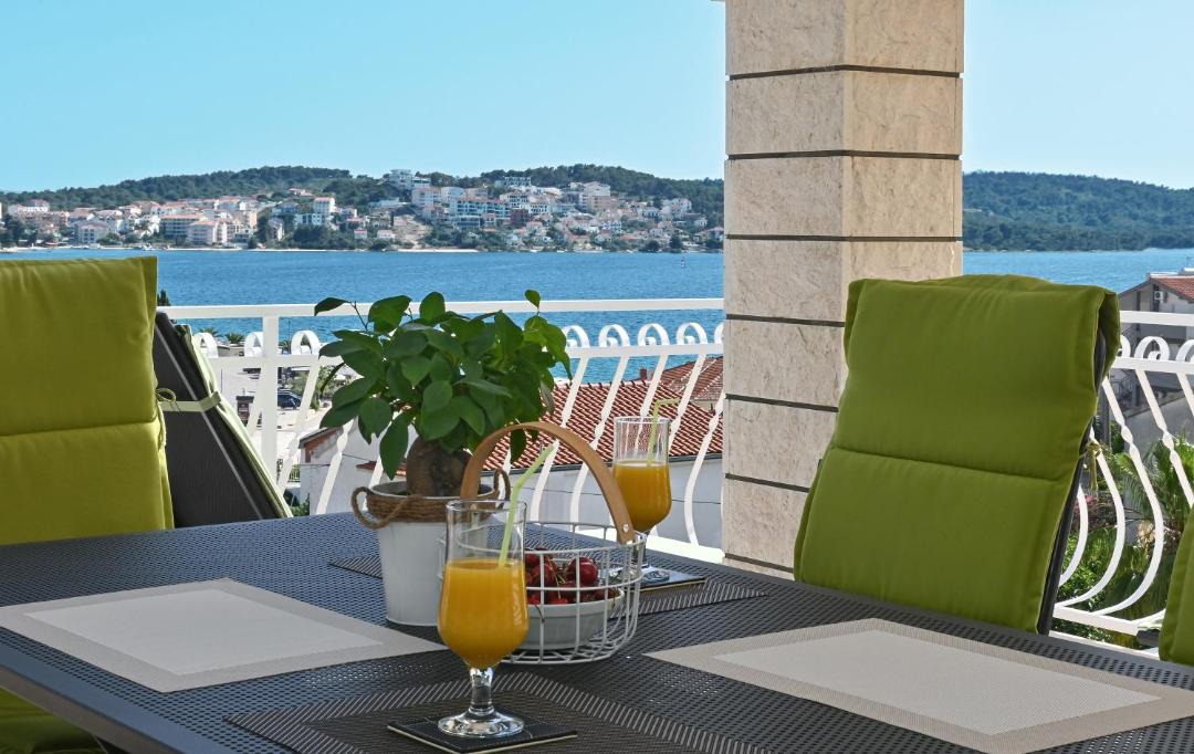 Photo of Patio Balcony in Okrug Gornji
