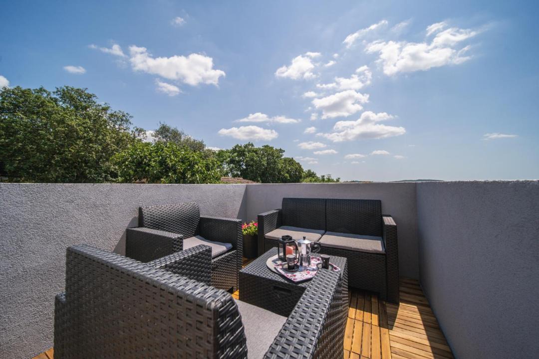 Photo of Patio Balcony in Golas