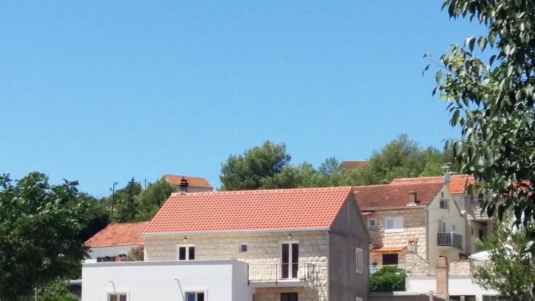Photo of Buildings in Sutivan