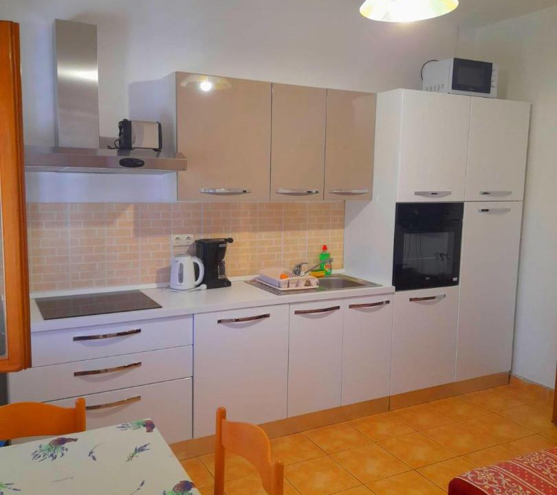 Photo of Kitchen in Suha Punta