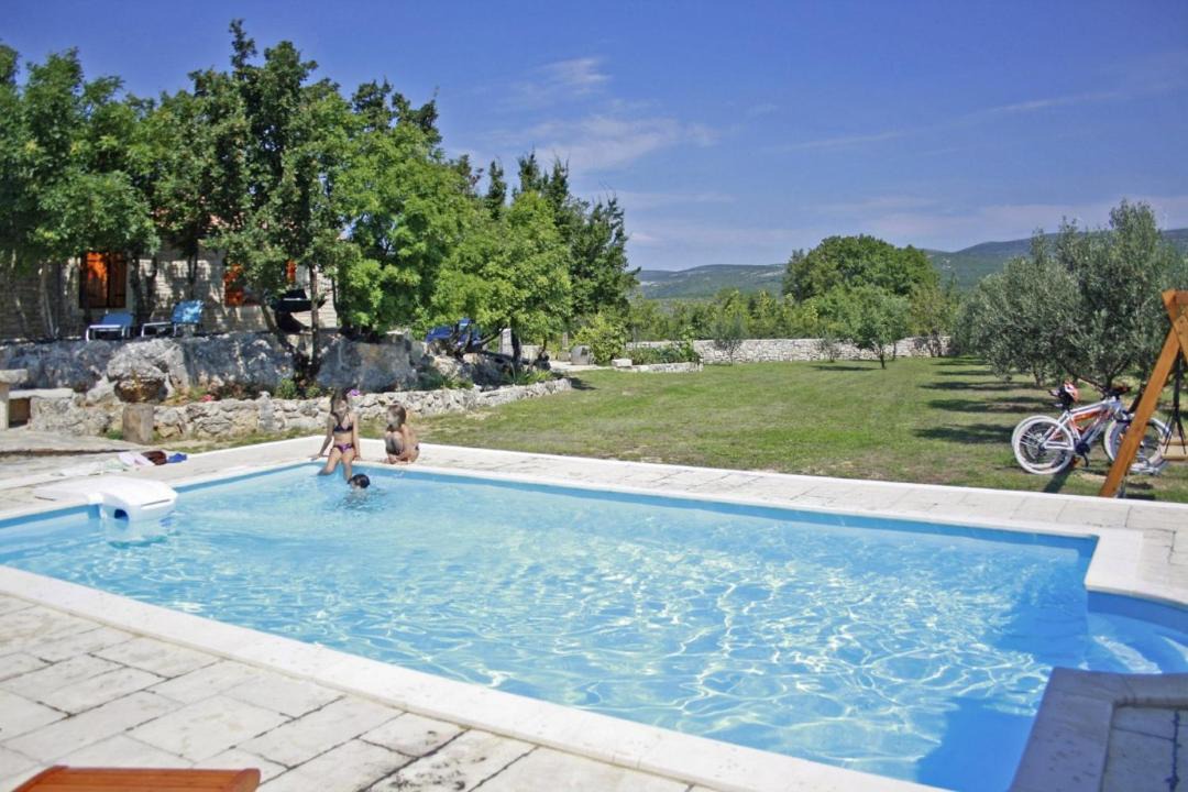 Photo of Others in Benkovac