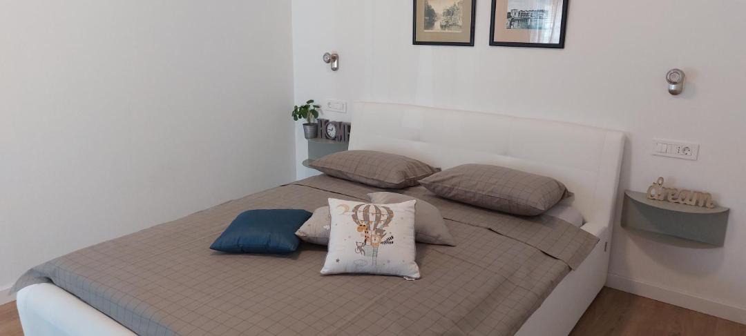 Photo of Bedroom in Valbandon