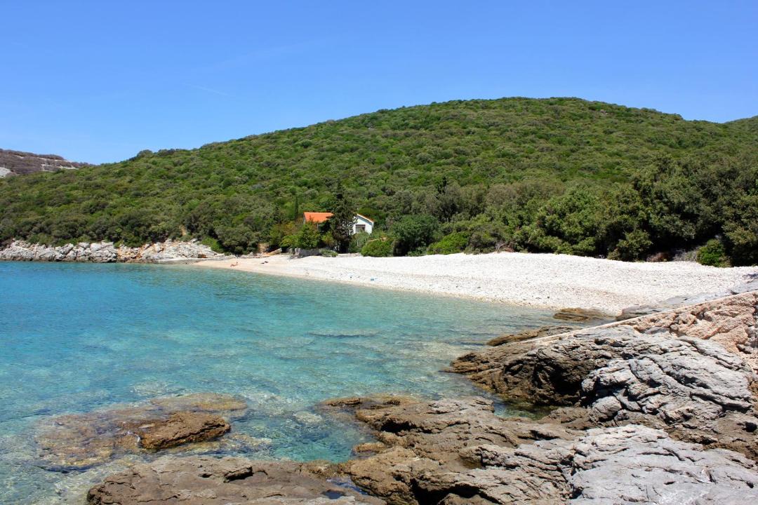 Photo of Outdoor in Ustrine