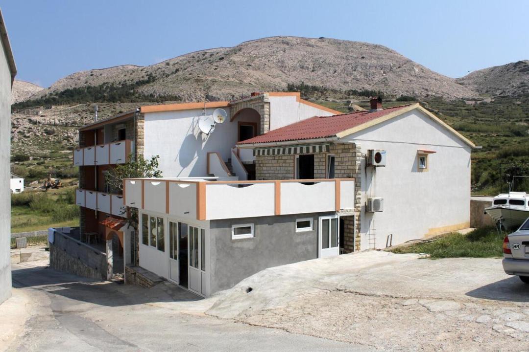 Photo of Others in Metajna