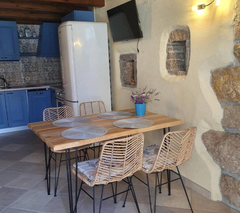 Photo of Kitchen in Ustrine