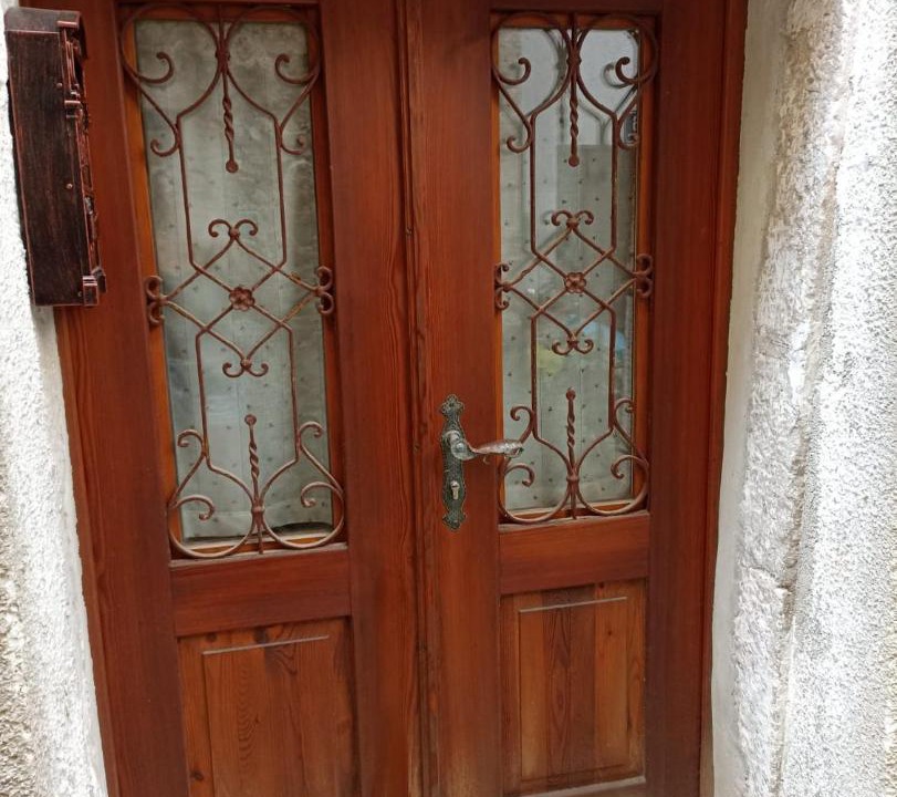 Photo of Others in Cres