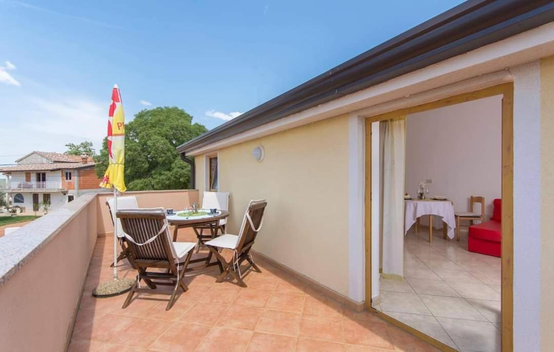 Photo of Patio Balcony in Gedici