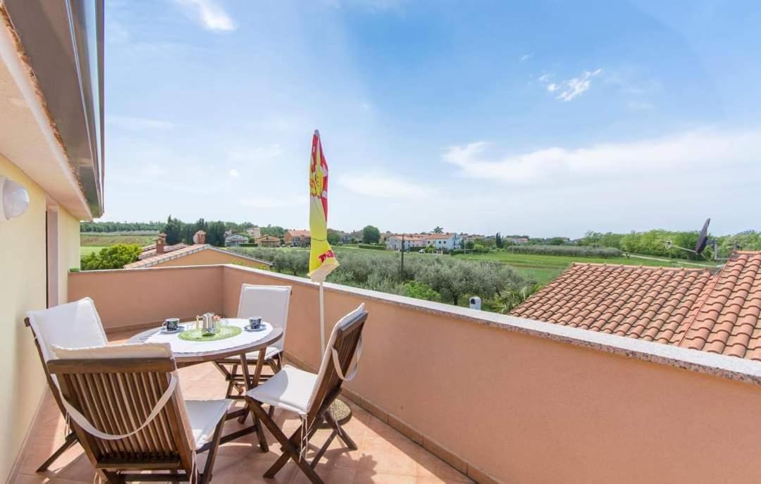 Photo of Patio Balcony in Gedici
