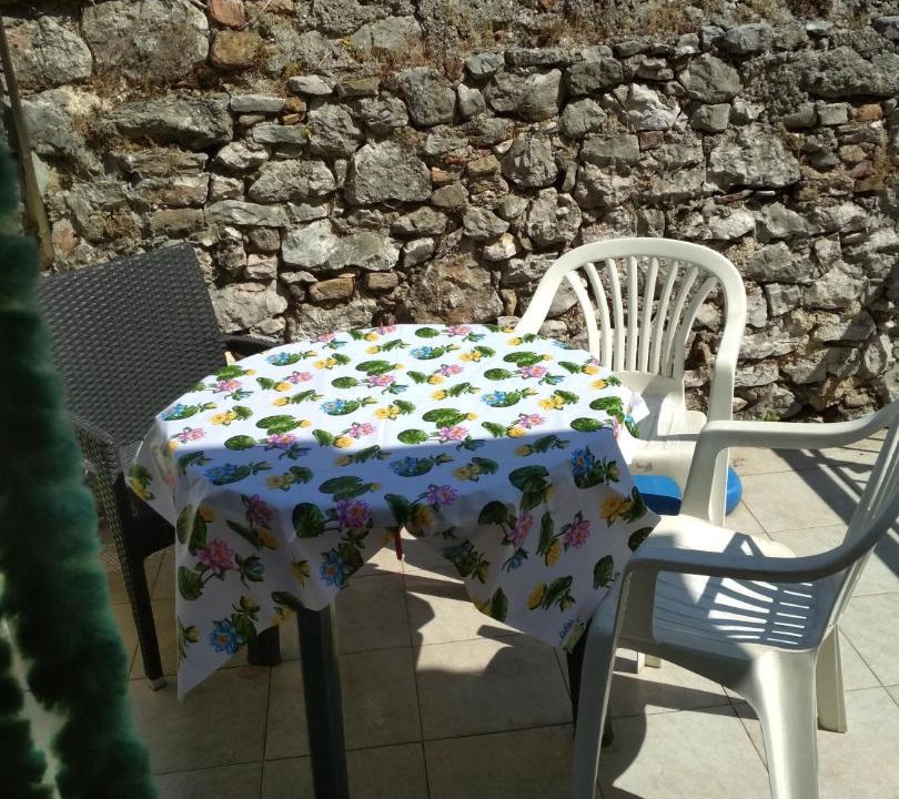 Photo of Others in Cres