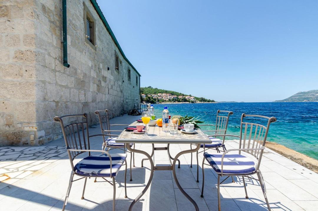 Photo of Others in Cove Tri Zala (Zrnovo)