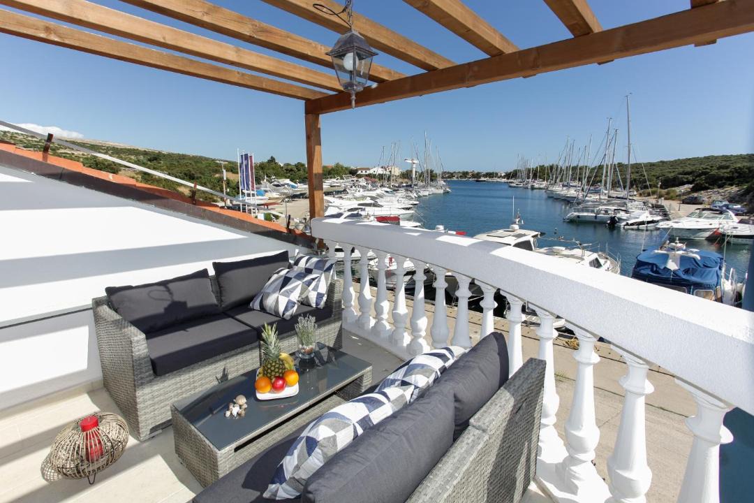 Photo of Patio Balcony in Simuni