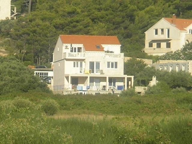 Photo of Others in Lumbarda