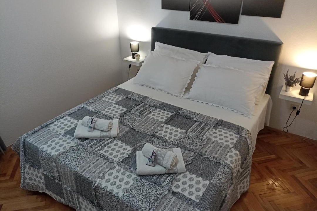 Photo of Bedroom in Neoric