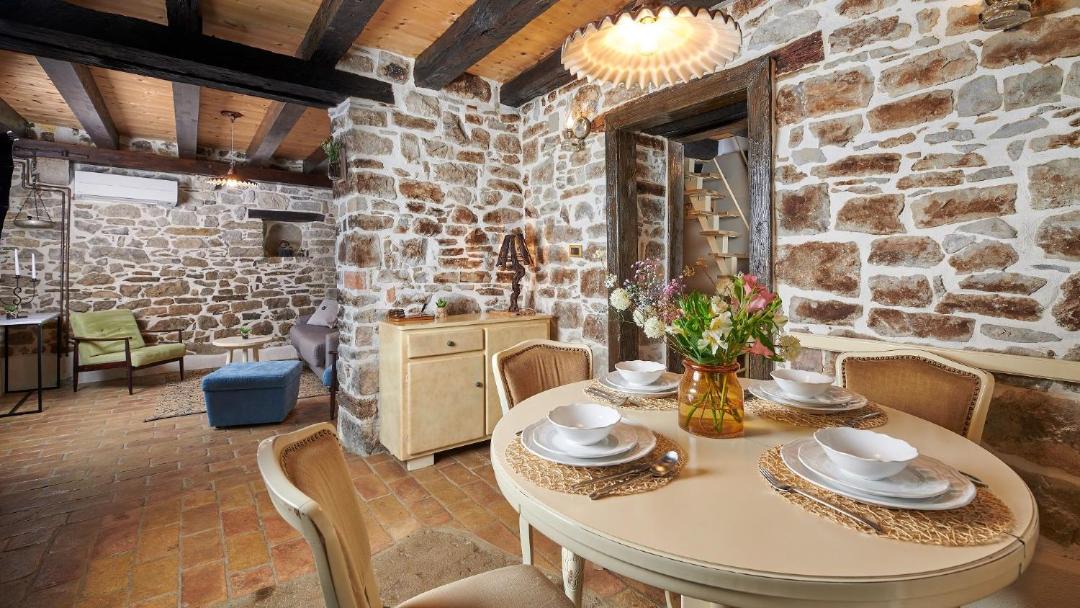 Photo of Others in Gracisce