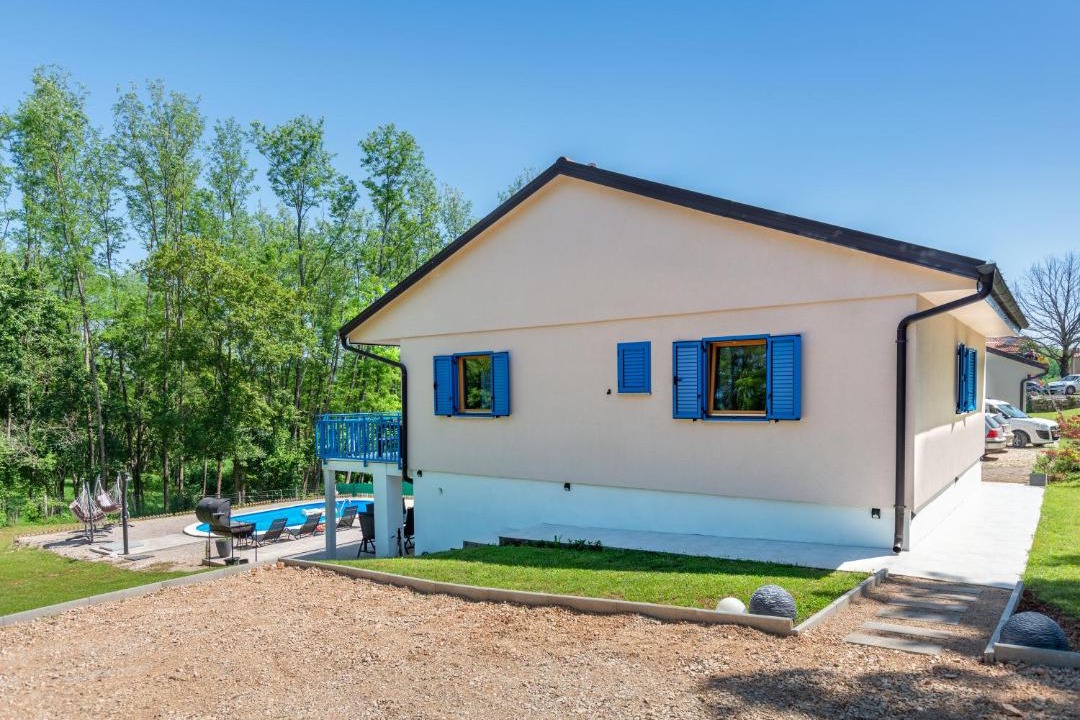 Photo of Others in Zupanici