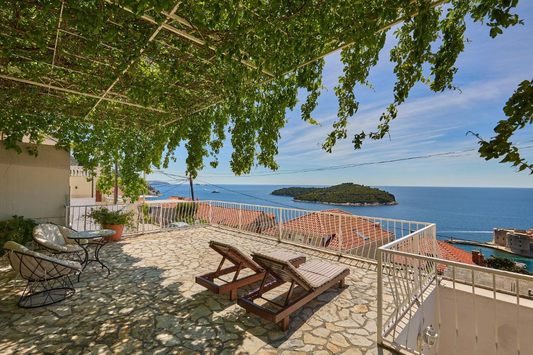 Photo of Others in Ploce