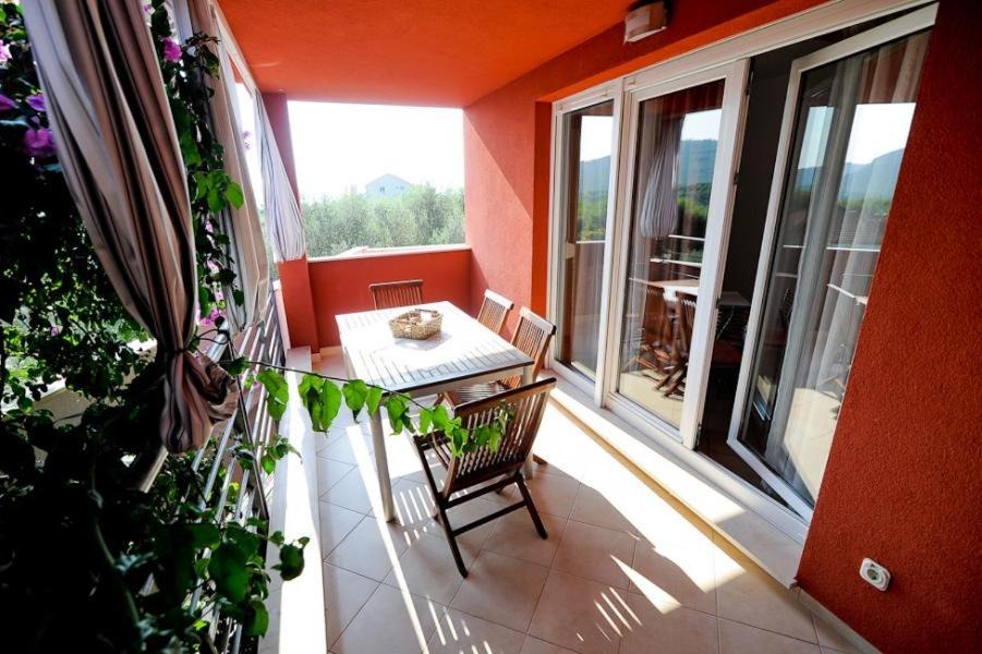 Photo of Patio Balcony in Municipality of Kali