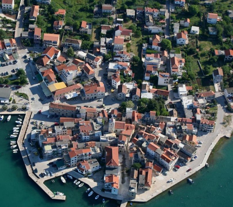 Photo of Others in Pirovac