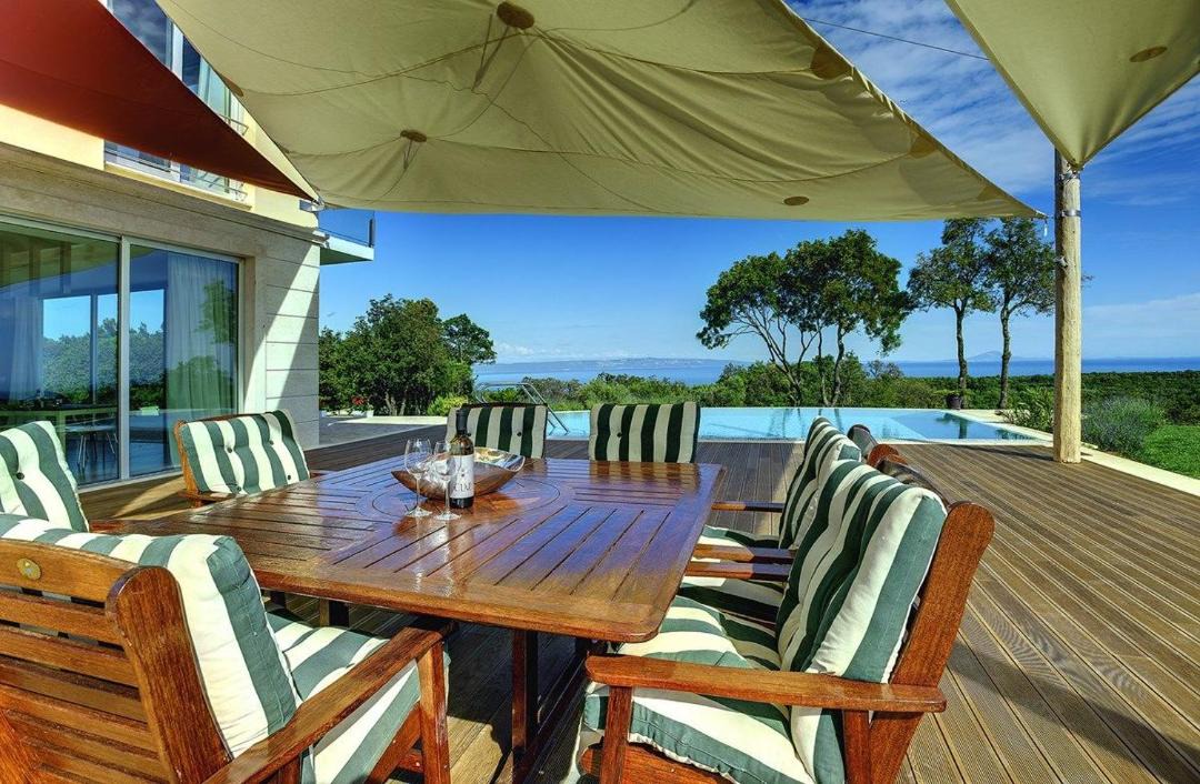 Photo of Patio Balcony in Peruski