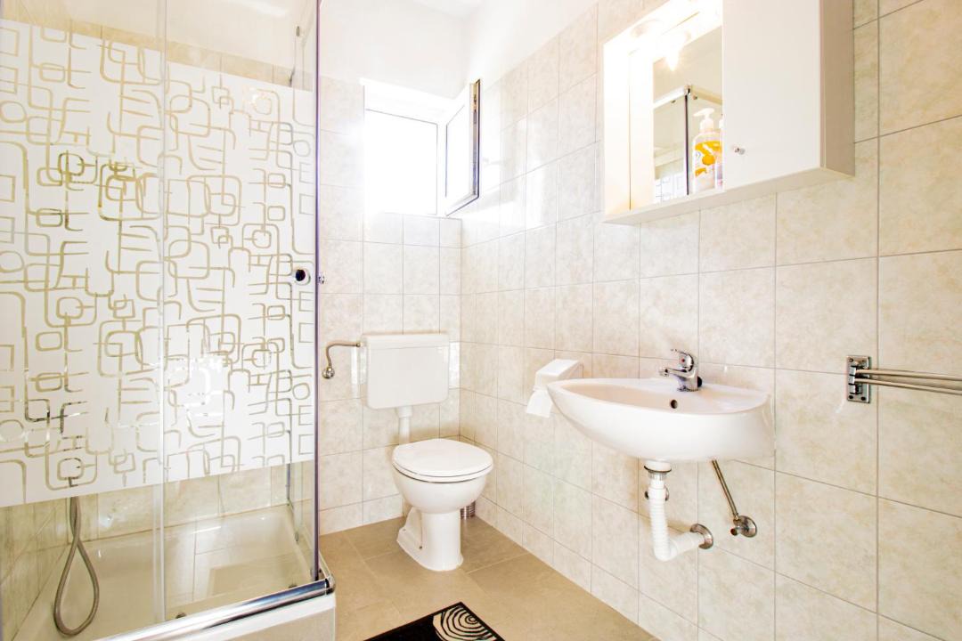 Photo of Bathroom in Metajna