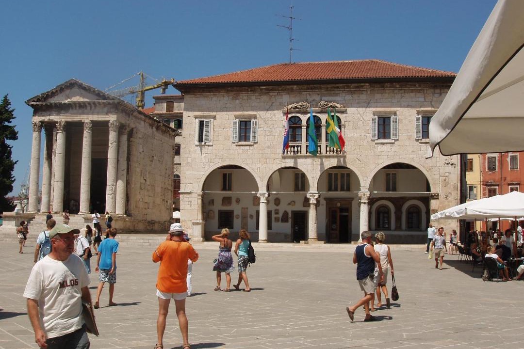 Photo of Buildings in Vintijan