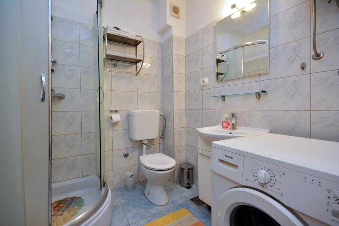 Photo of Bathroom in Cove Makarac (Milna)