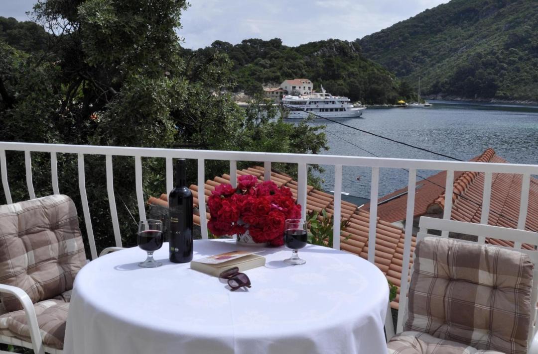 Photo of Patio Balcony in Okuklje