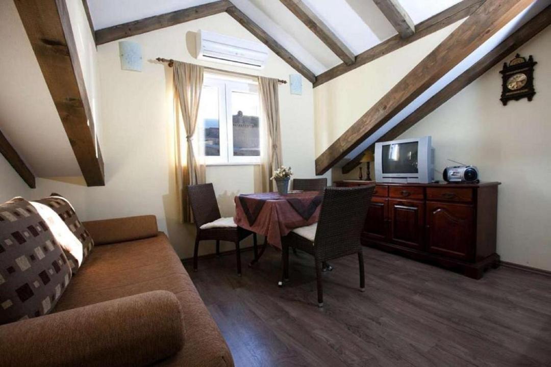 Photo of Livingroom in Gornji Kono